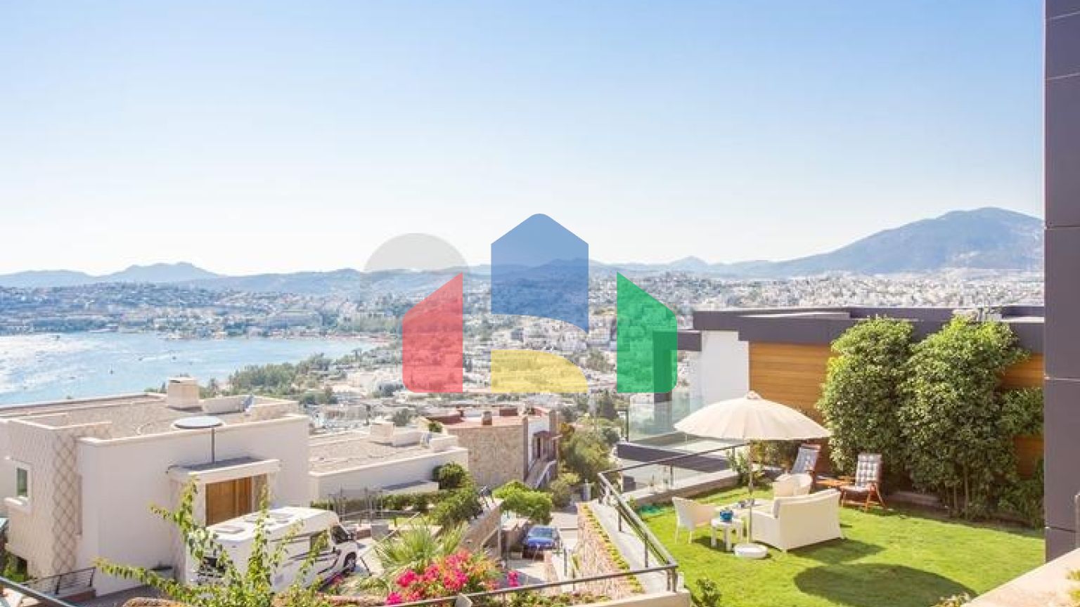 Доступные квартиры в центре Бодрума с видом на Море и город!