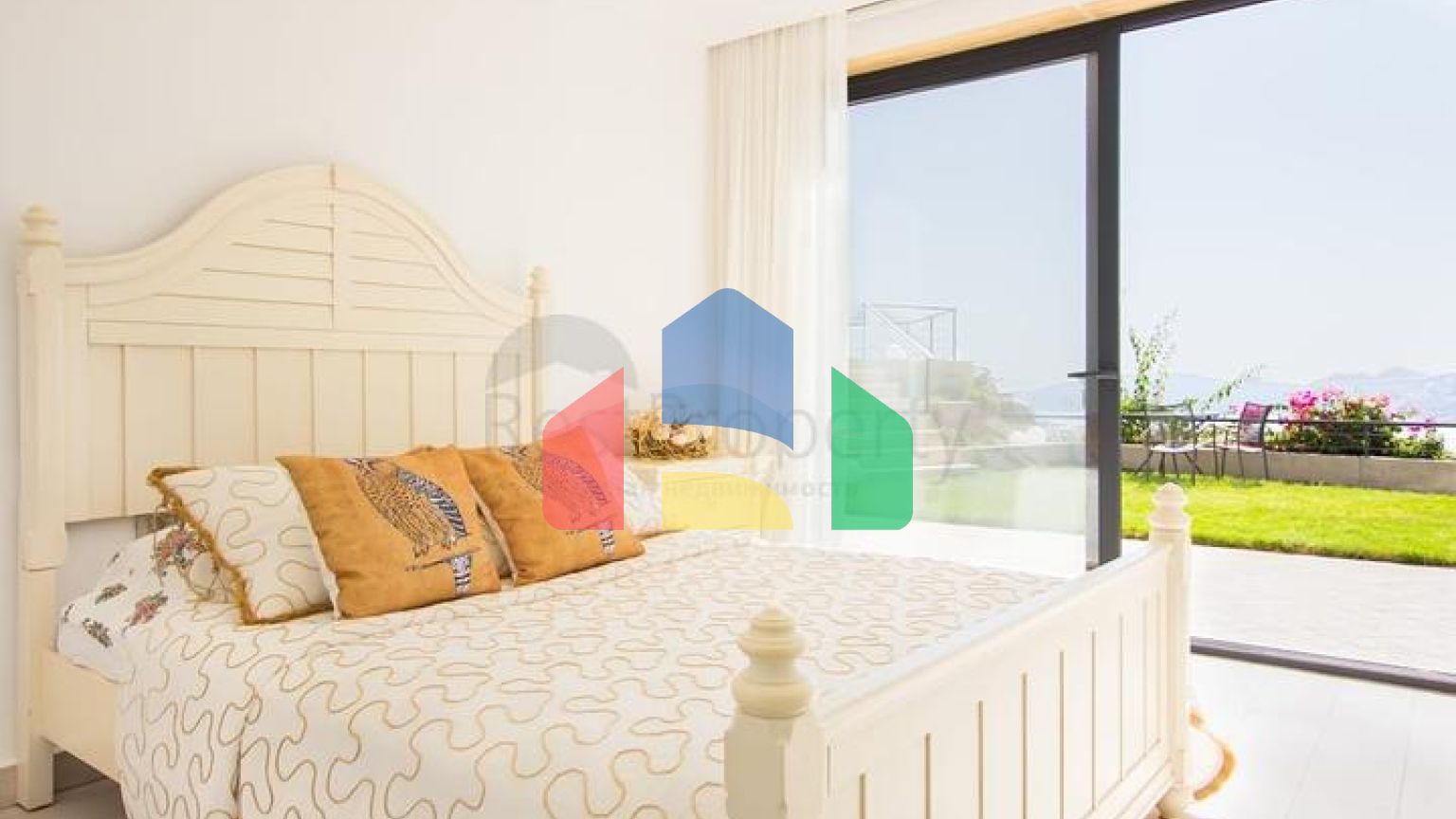 Доступные квартиры в центре Бодрума с видом на Море и город!