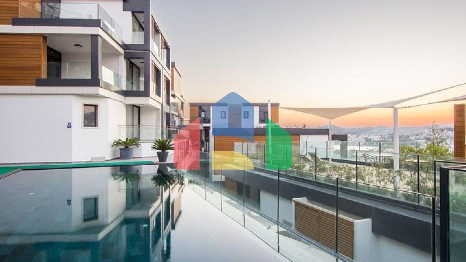 Доступные квартиры в центре Бодрума с видом на Море и город!