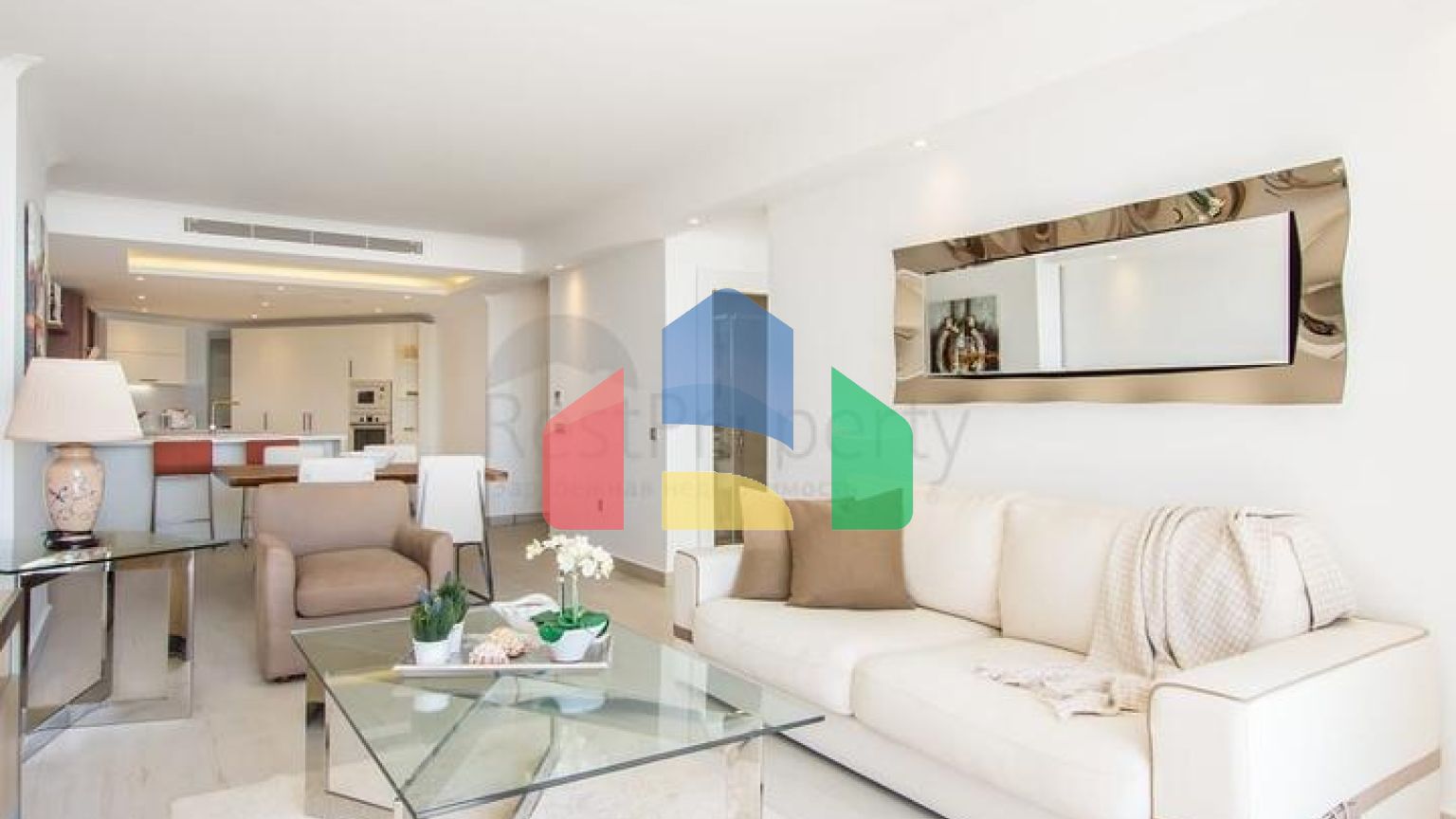 Доступные квартиры в центре Бодрума с видом на Море и город!