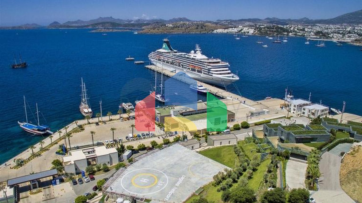 Вілли з видом на головний замок Бодрума та острови Кос і Караада