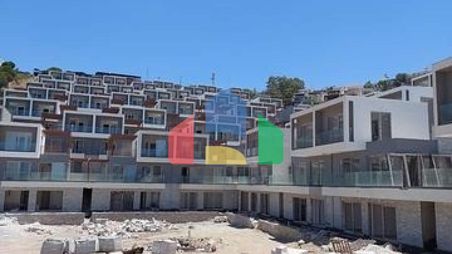 Комплекс современных вилл на берегу Эгейского моря в Бодруме