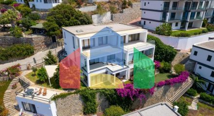 Квартира 2+1 с видом на море в Бодрум