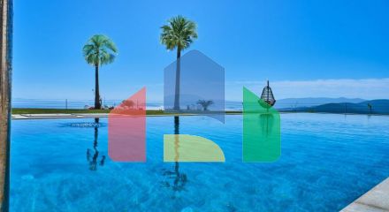 Вилла 5+1 с видом на море в Бодрум