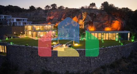 Вилла 5+1 с видом на море в Бодрум