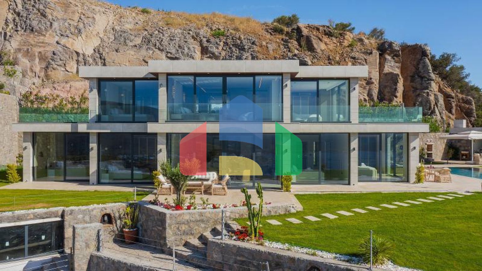 Вілла 5 + 1 з видом на море в Бодрум