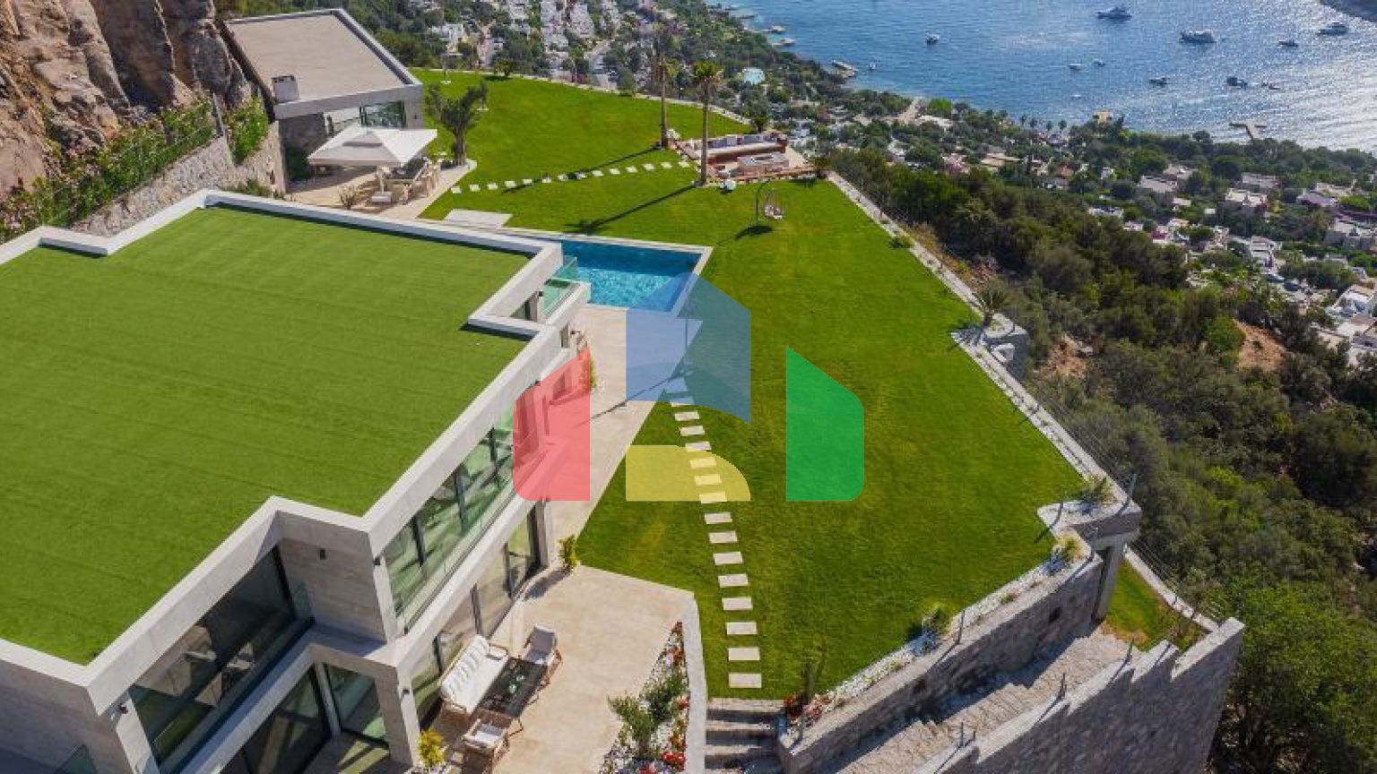 Вілла 5 + 1 з видом на море в Бодрум