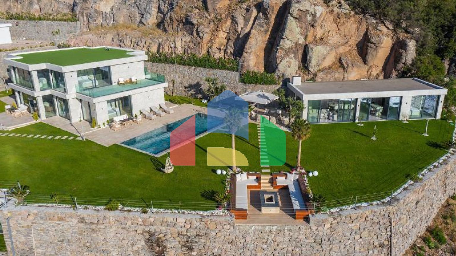 Вілла 5 + 1 з видом на море в Бодрум