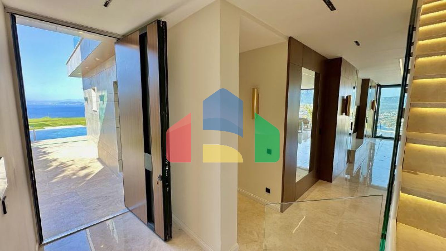 Вілла 5 + 1 з видом на море в Бодрум