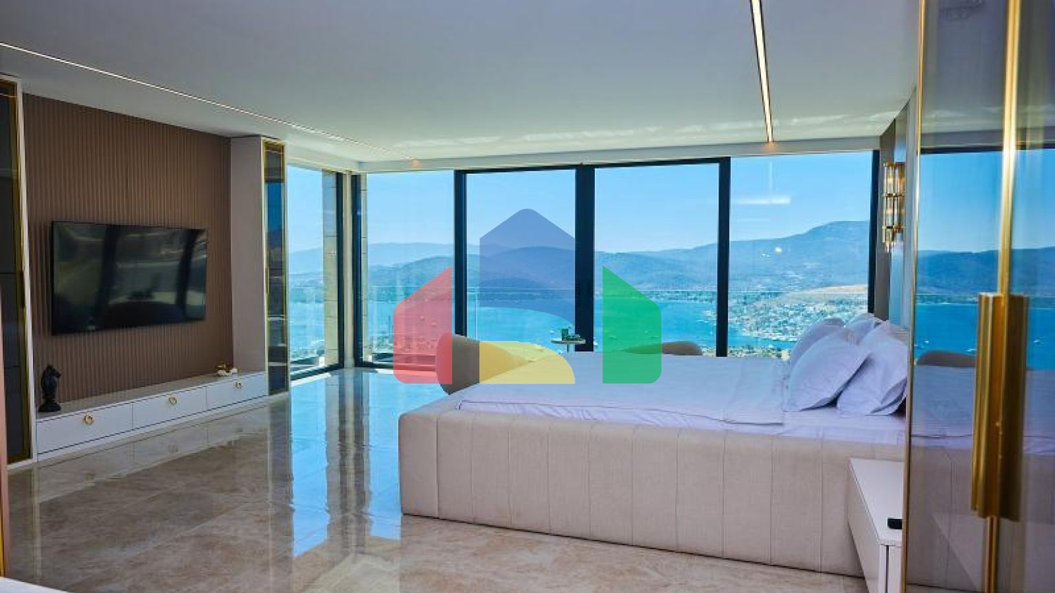 Вілла 5 + 1 з видом на море в Бодрум