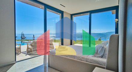 Вілла 5 + 1 з видом на море в Бодрум