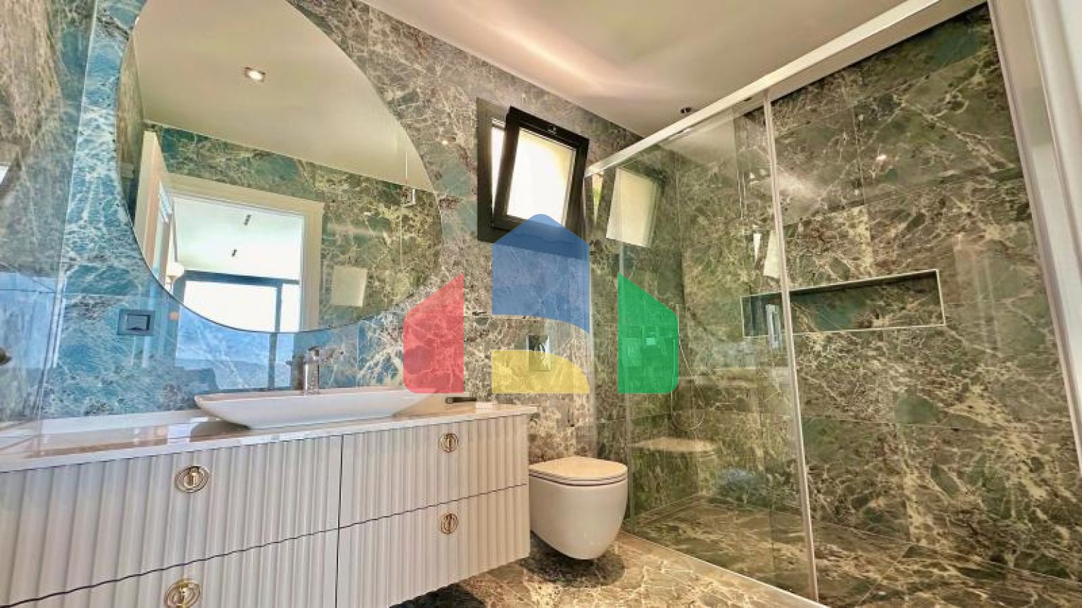 Вілла 5 + 1 з видом на море в Бодрум