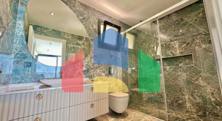 Вілла 5 + 1 з видом на море в Бодрум