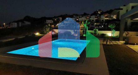 Вилла 5+1 с видом на море в Бодрум