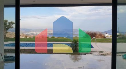 Вилла 5+1 с видом на море в Бодрум