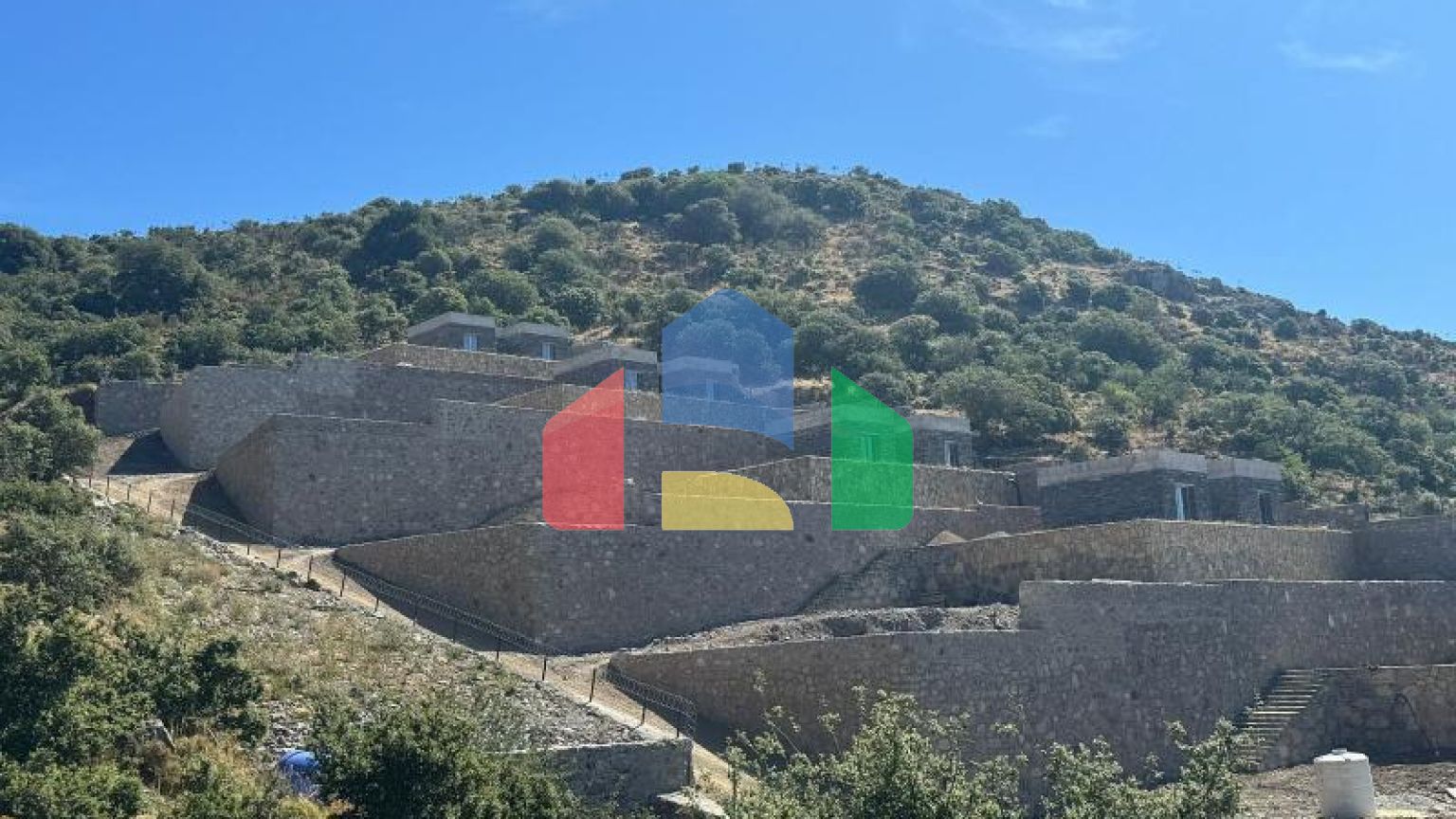 Вилла 4+1 с видом на море в Бодрум