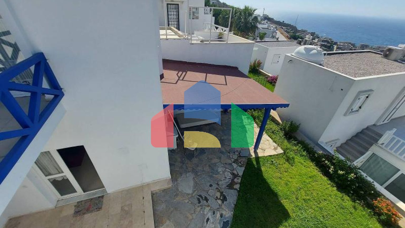 Вилла 3+1 с видом на море в Бодрум