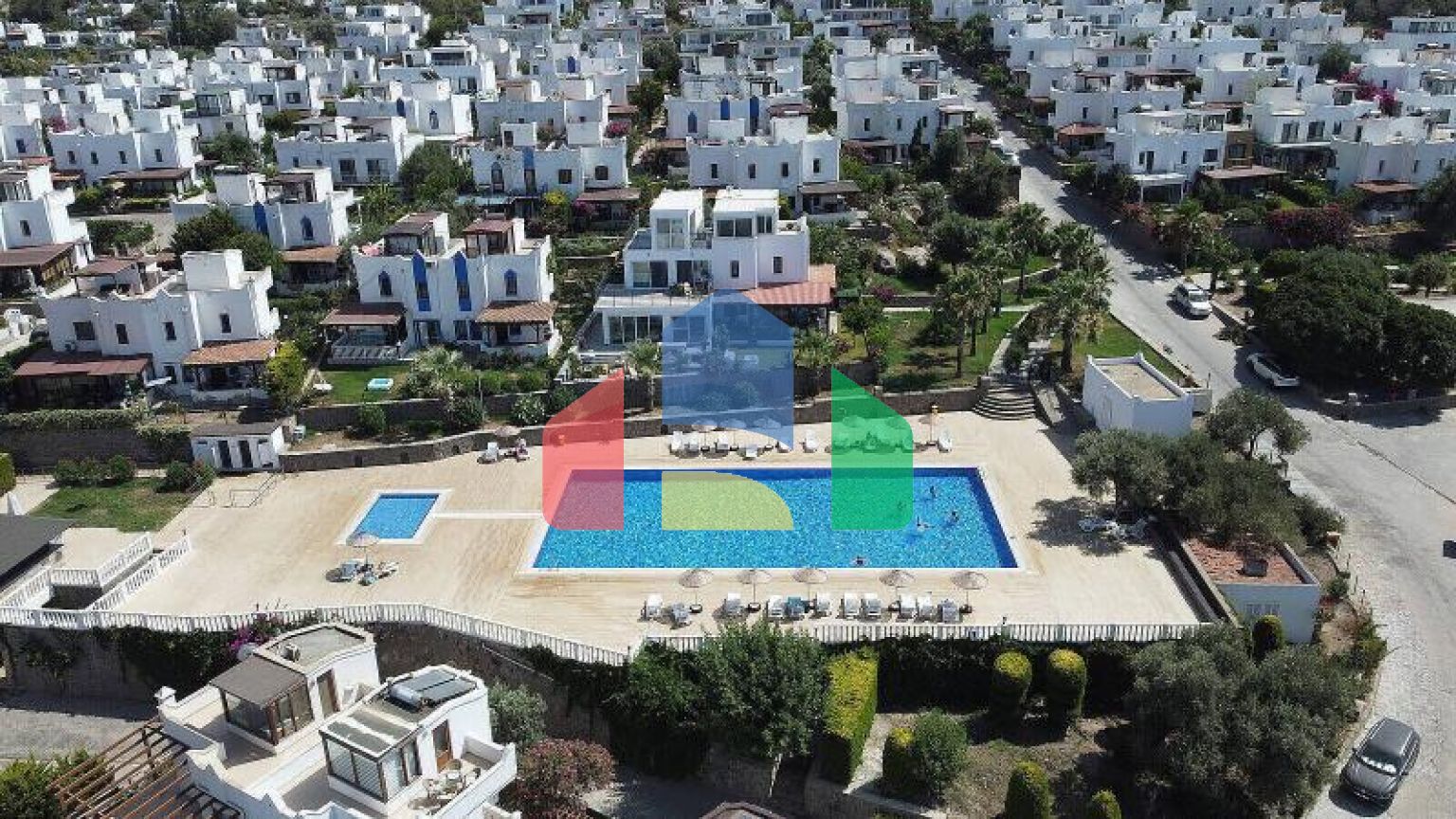 Вилла 3+1 с видом на море в Бодрум