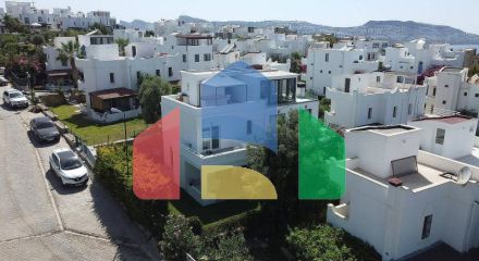 Вилла 3+1 с видом на море в Бодрум