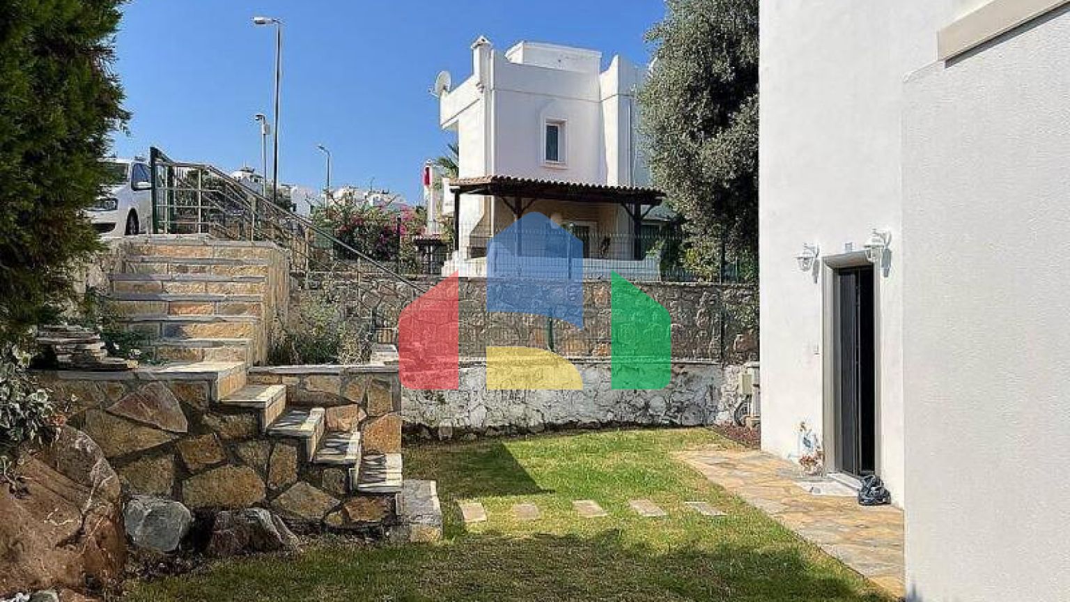 Вилла 3+1 с видом на море в Бодрум