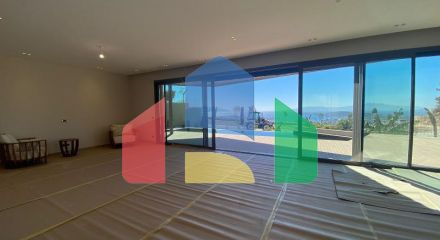 Вилла 5+2 с видом на море в Бодрум