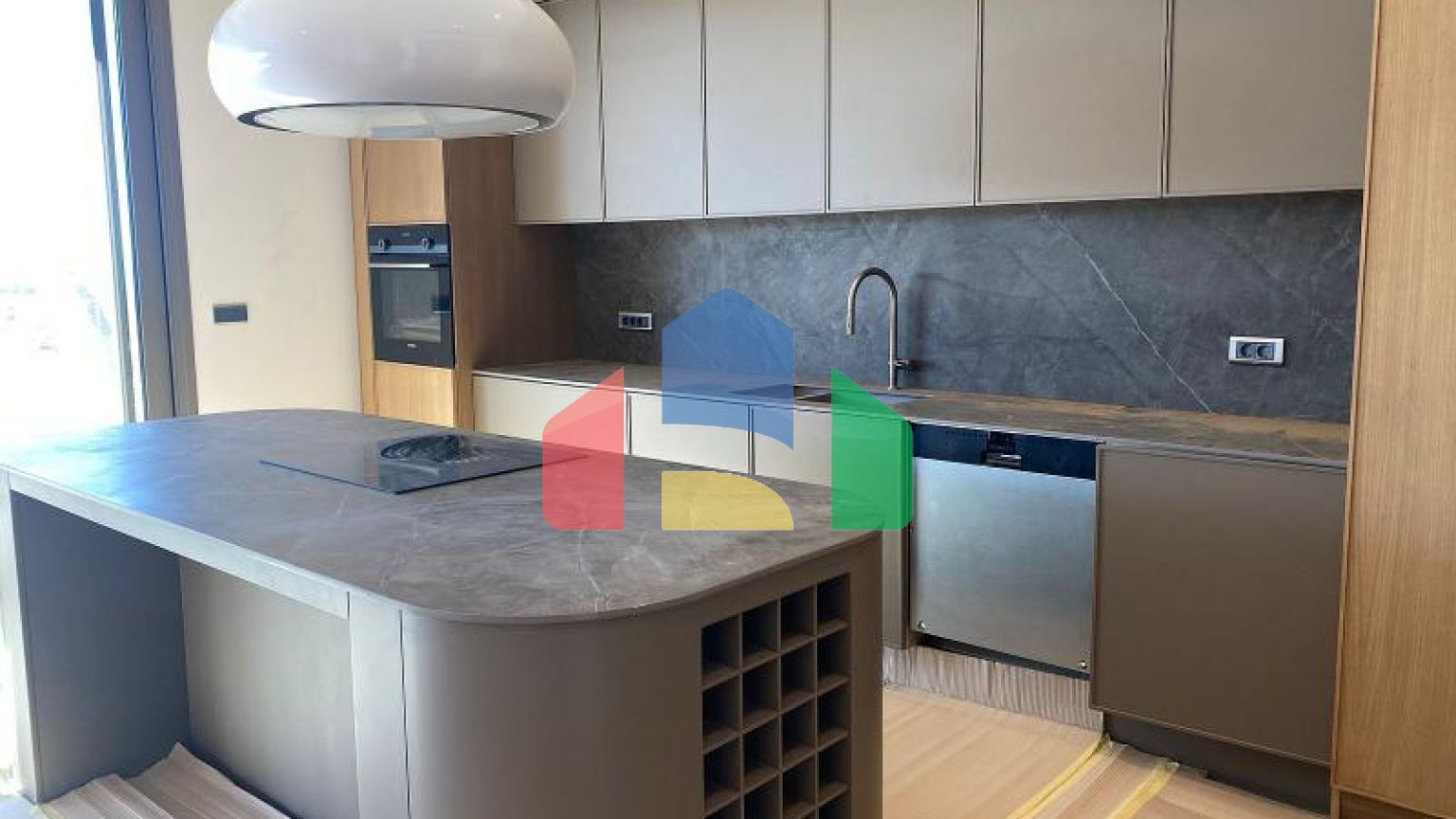 Вилла 5+2 с видом на море в Бодрум