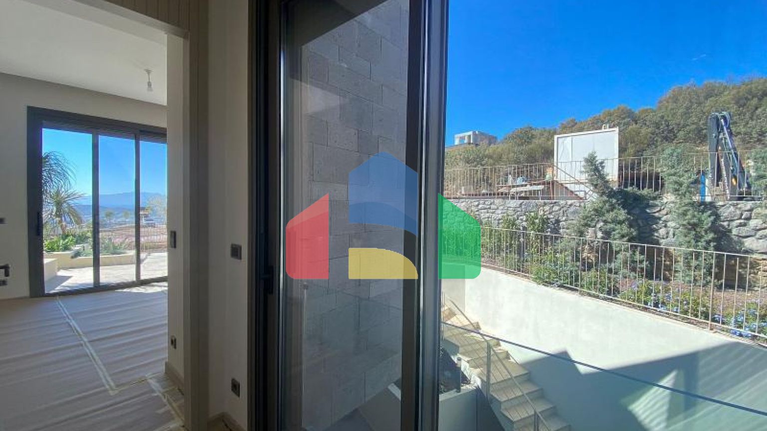 Вилла 5+2 с видом на море в Бодрум