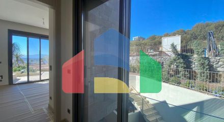 Вилла 5+2 с видом на море в Бодрум