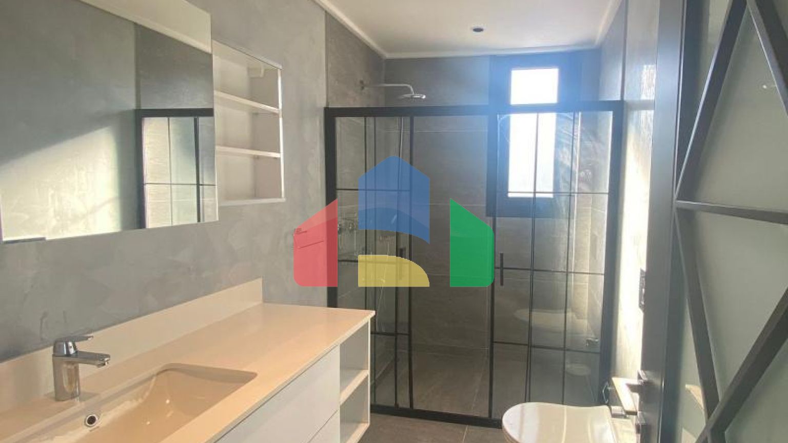 Вилла 5+1 с видом на море в Бодрум