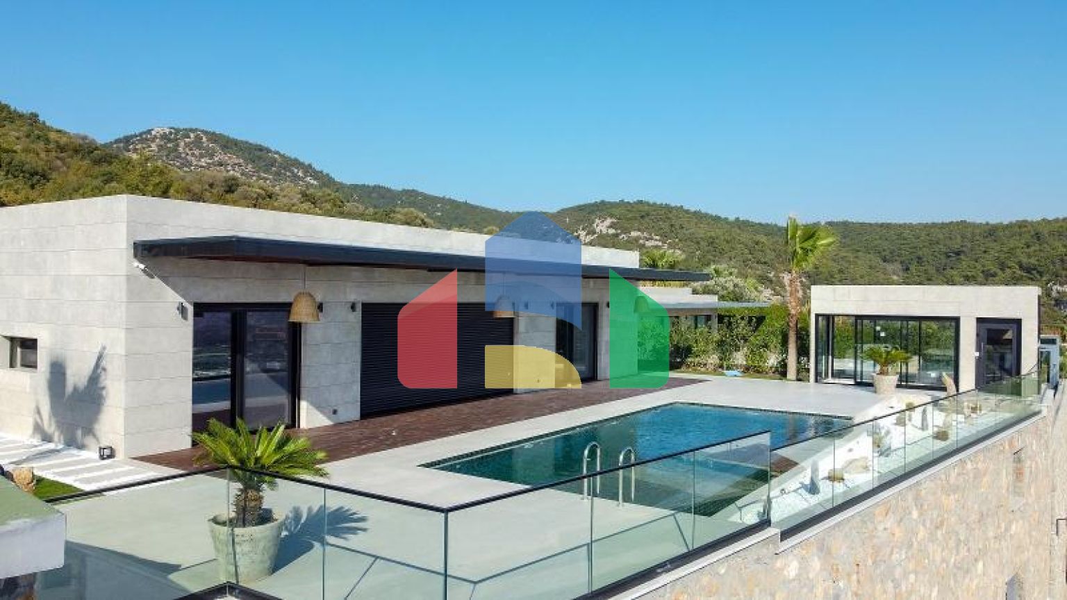 Вилла 7+2 с видом на море в Бодрум