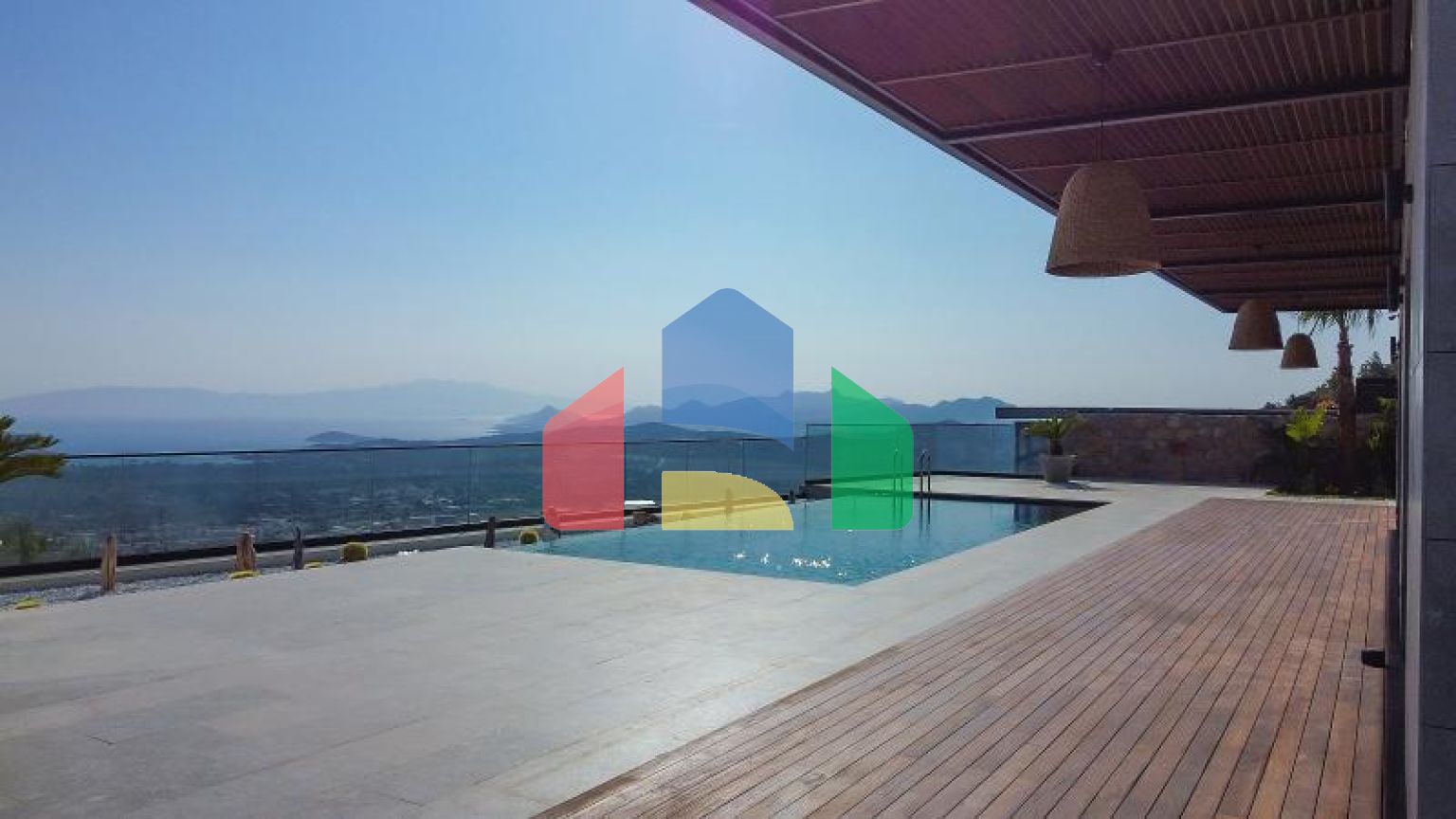 Вилла 7+2 с видом на море в Бодрум