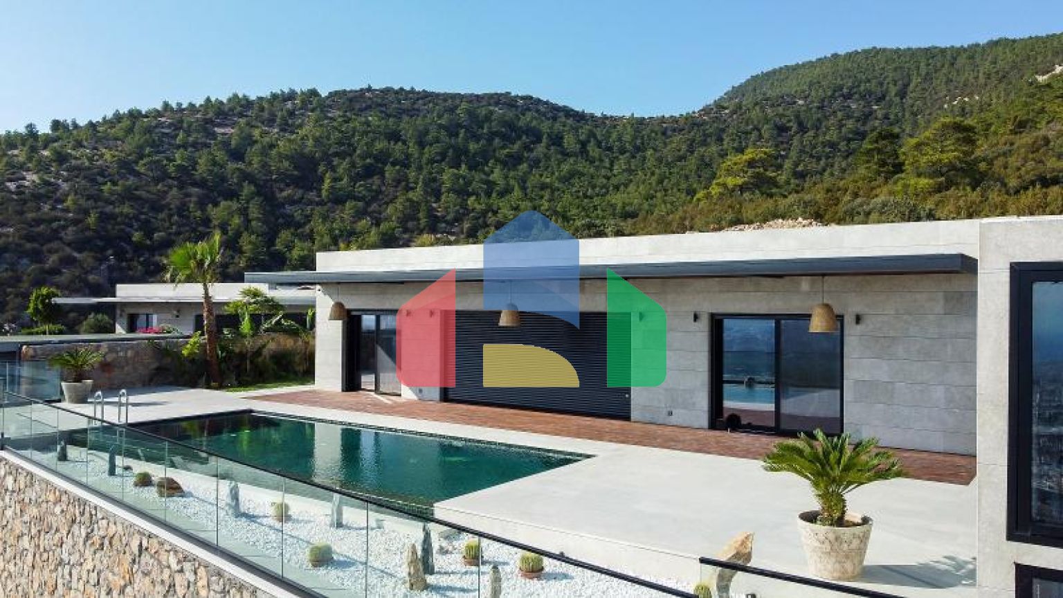 Вилла 7+2 с видом на море в Бодрум