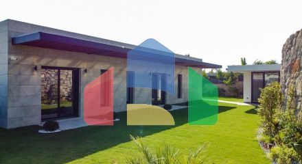 Вилла 7+2 с видом на море в Бодрум