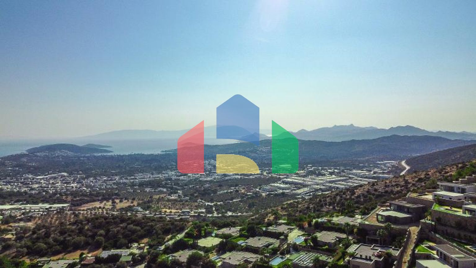 Вилла 7+2 с видом на море в Бодрум