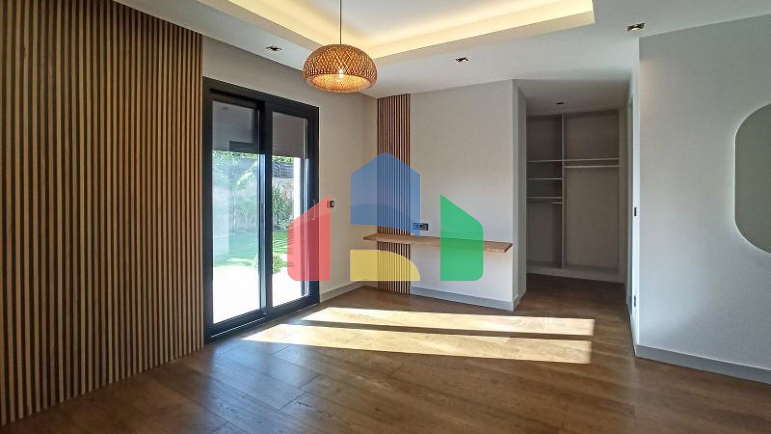 Вилла 7+2 с видом на море в Бодрум