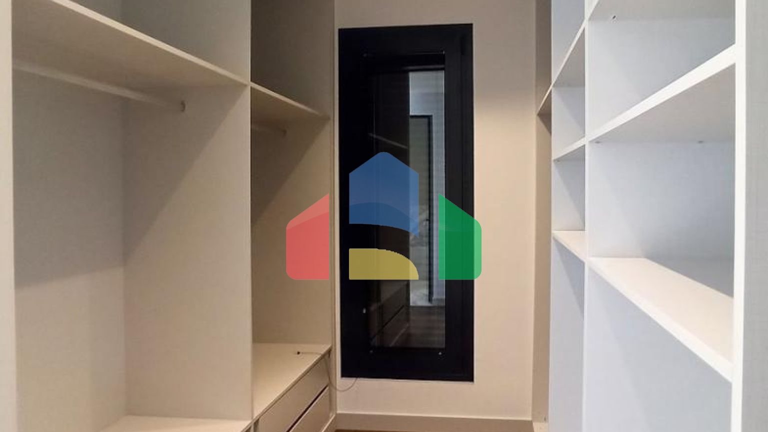 Вилла 7+2 с видом на море в Бодрум