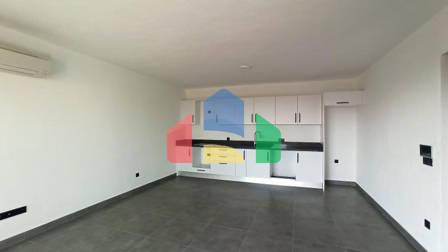 Вилла 7+2 с видом на море в Бодрум