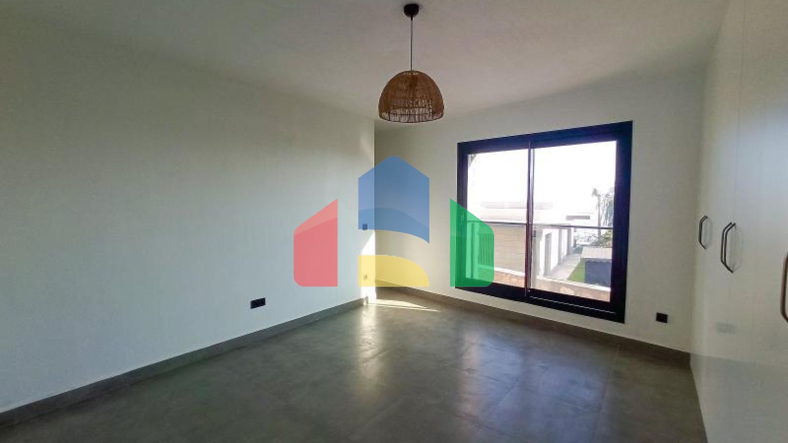 Вилла 7+2 с видом на море в Бодрум