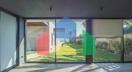 Вилла 7+2 с видом на море в Бодрум