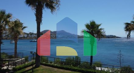 Вилла 7+1 с видом на море в Бодрум