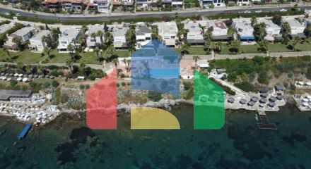 Вилла 7+1 с видом на море в Бодрум