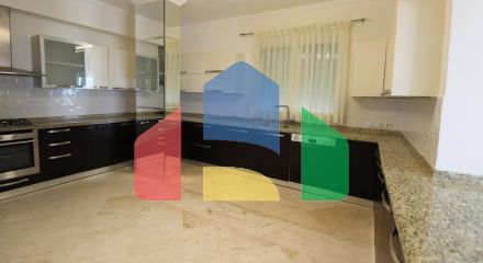 Вилла 7+1 с видом на море в Бодрум