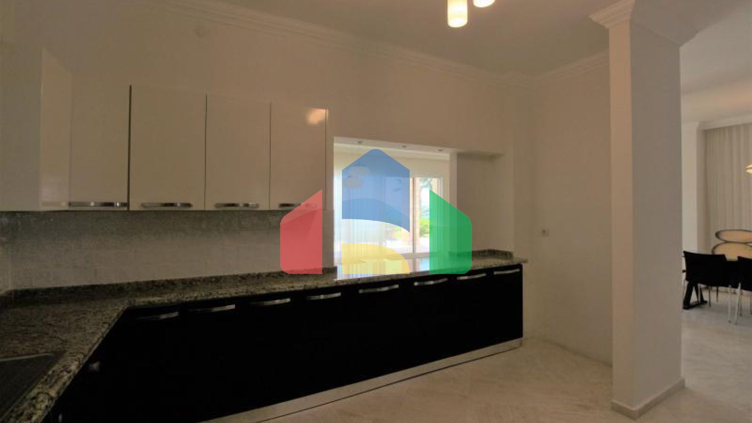 Вилла 7+1 с видом на море в Бодрум