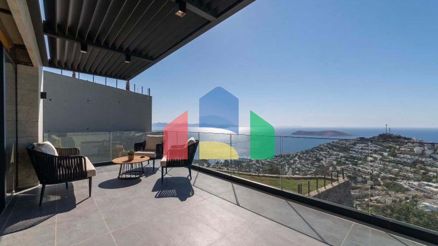 Вилла 5+1 с видом на море в Бодрум