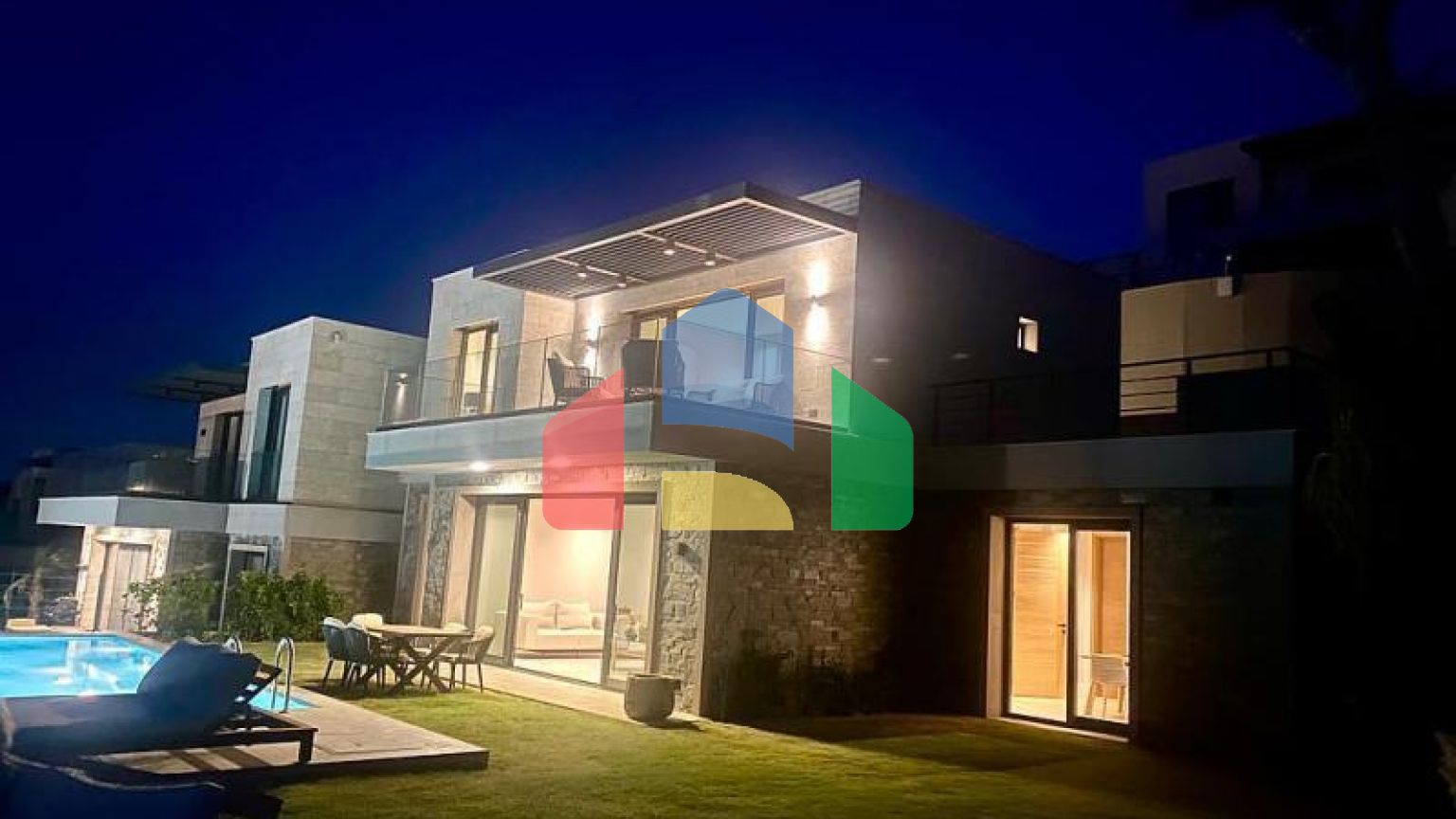 Вилла 5+1 с видом на море в Бодрум