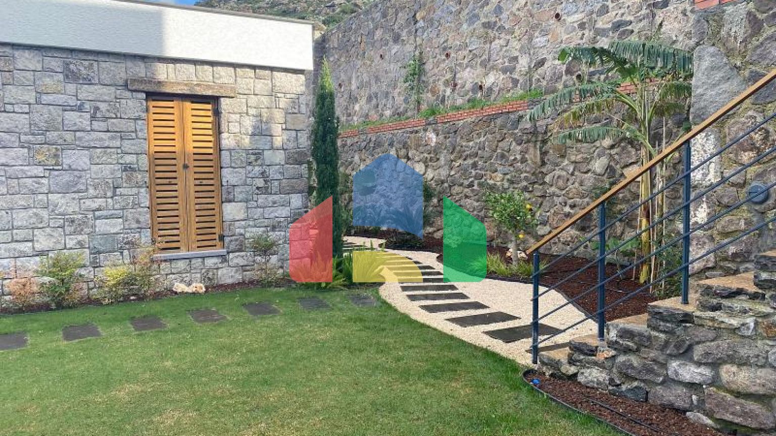 Вилла 4+3 с видом на море в Бодрум