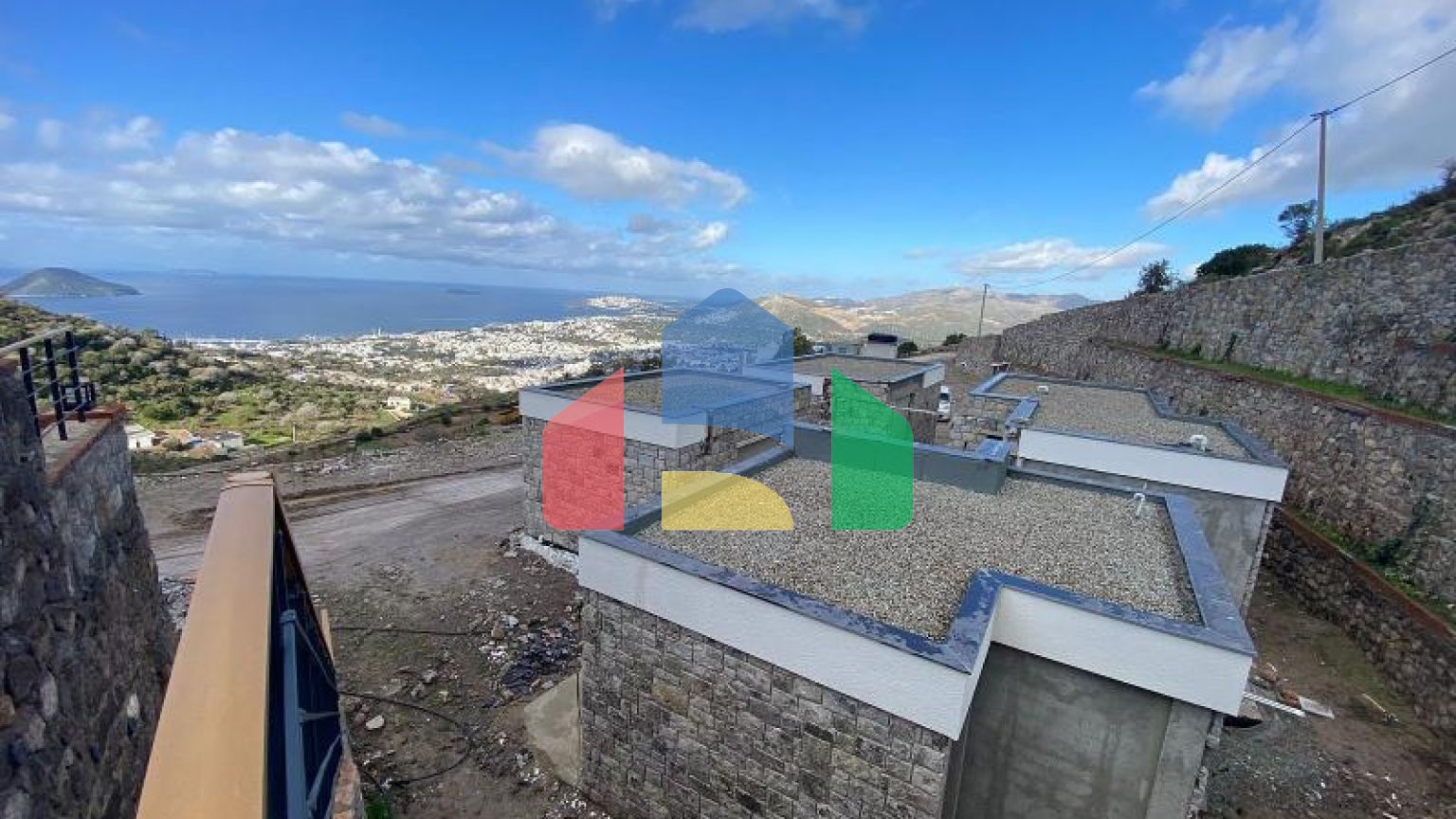 Вилла 4+3 с видом на море в Бодрум