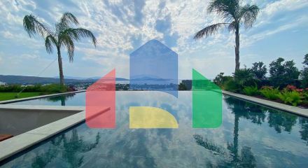 Вилла 4+1 с видом на море в Бодрум