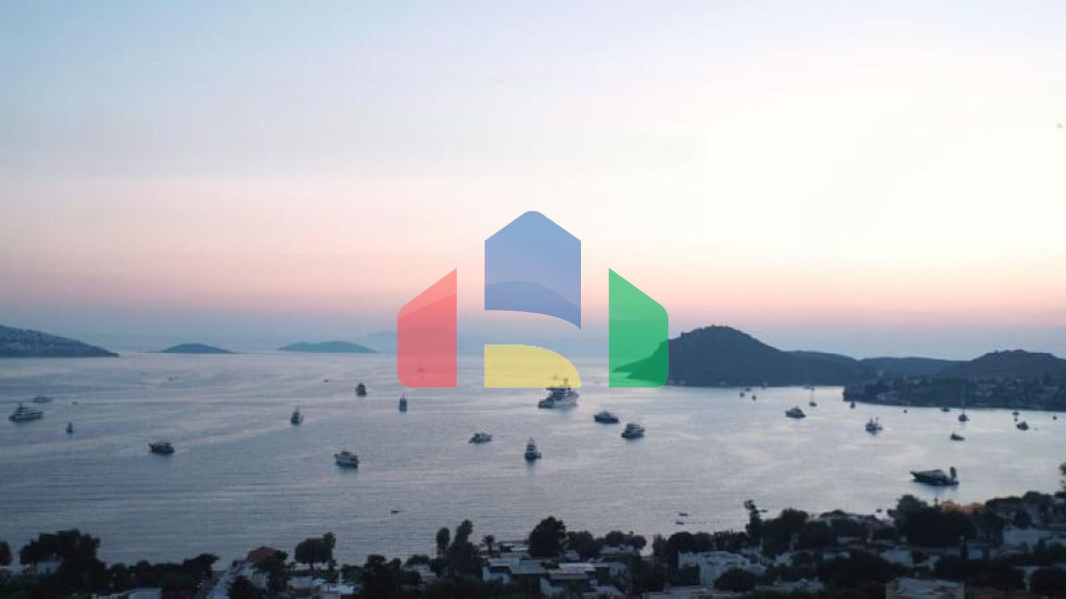 Вилла 4+1 с видом на море в Бодрум