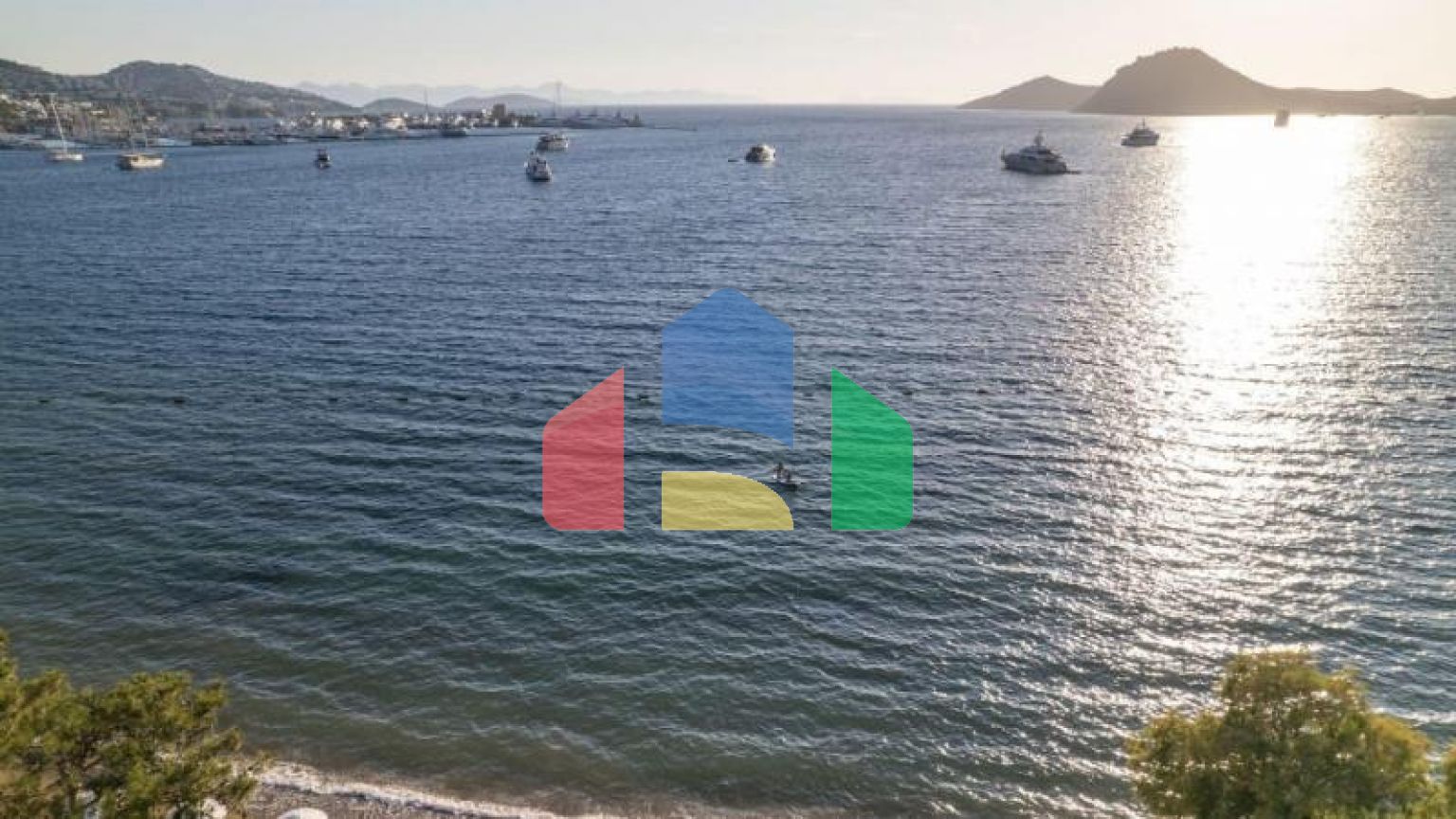 Вилла 4+1 с видом на море в Бодрум